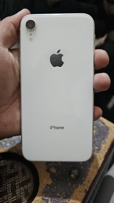 Iphone XR 64gb 80% batry health 0