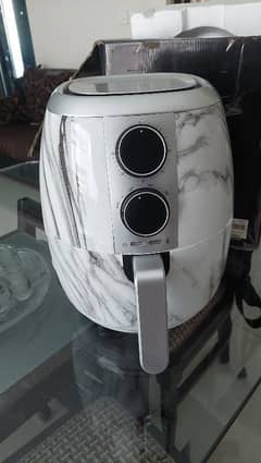 Smith Nobel Air Fryer 3Litres. Limited Edition. Marble Effect