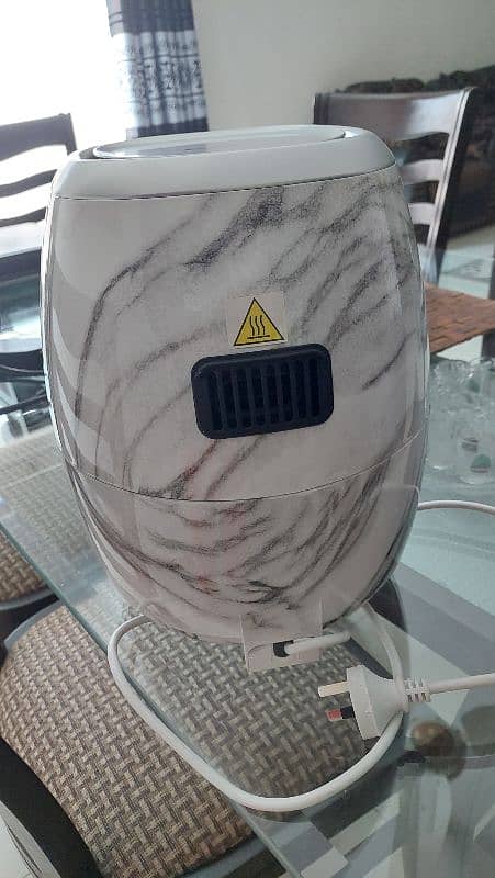 Smith Nobel Air Fryer 3Litres. Limited Edition. Marble Effect 2