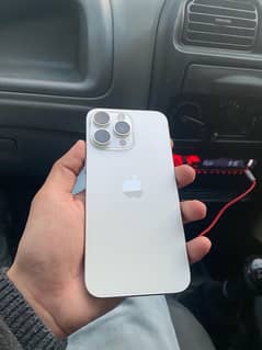 iPhone 15 Pro max White titanium