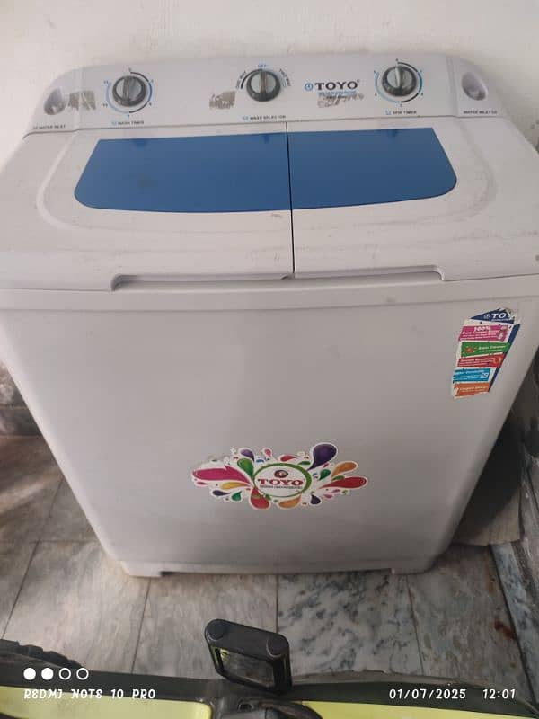 Toyo double washing & dryer machine 5