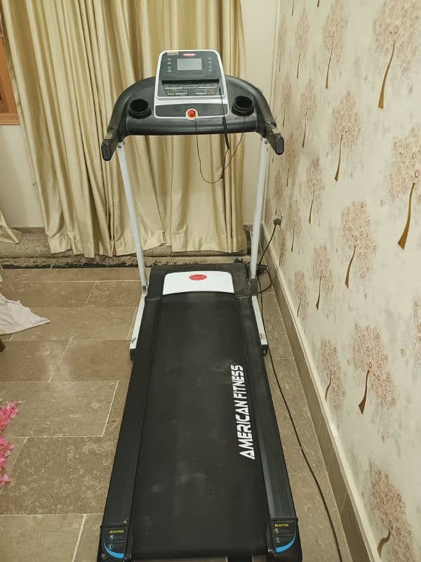 American Fitness Treadmill , 141 E ( 10/9.5 ) 0