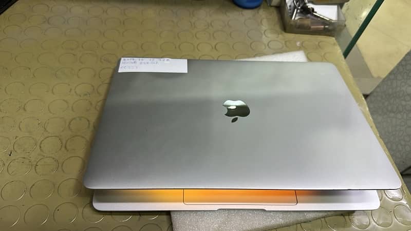 Apple MacBook Air 2019 1