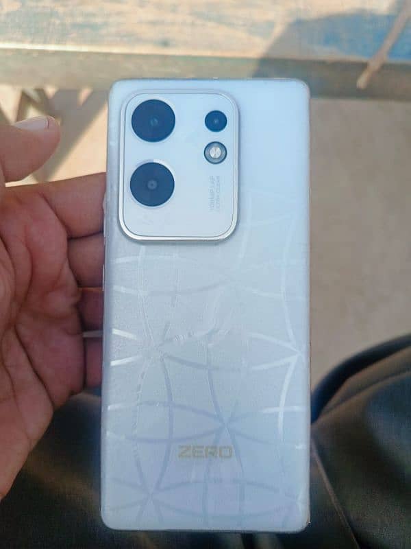 Infinix zero 30 0