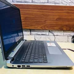 HP Pavoilion Gaming Series ( Gaming Laptop ).