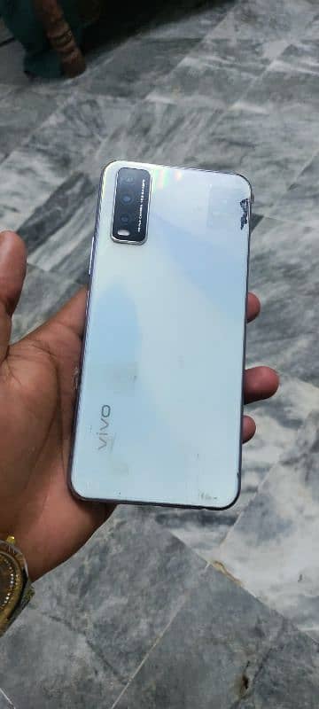 Vivo y20 condition 10 by 9 With Box Koi Masla Nhi Ha Mobile Mai Box Ha 1