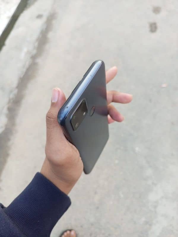 Realme C25s 4