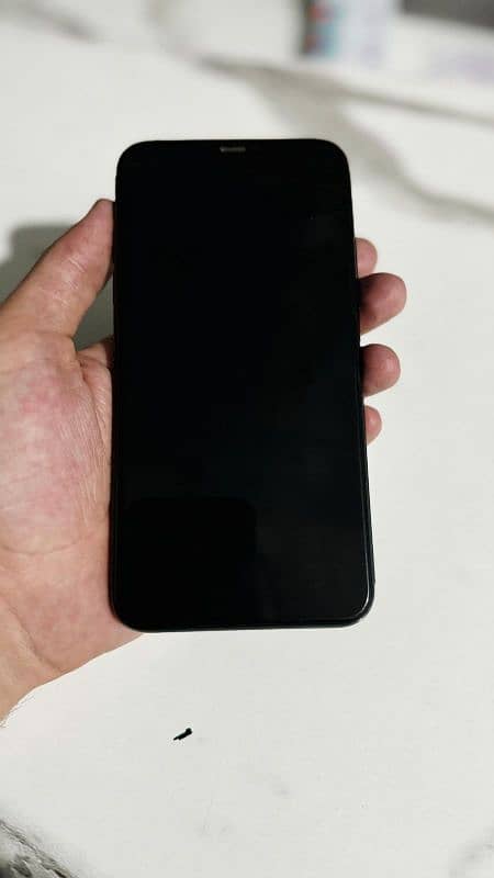 iPhone 11 Pro max 2