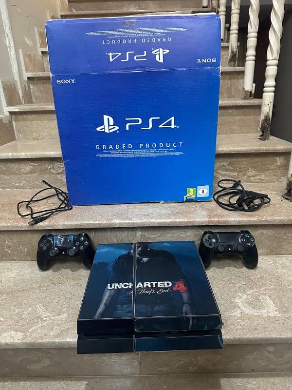 Playstation 4 with 2 controllers 1