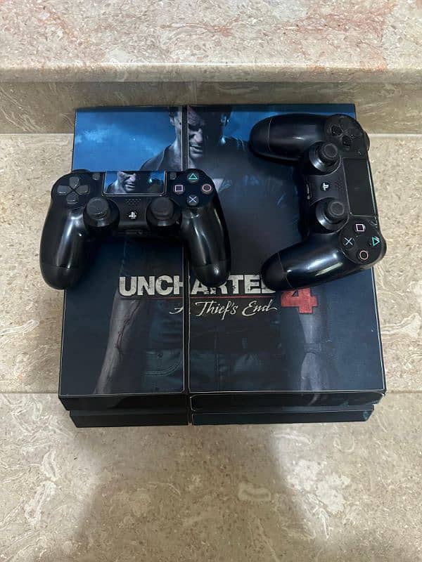 Playstation 4 with 2 controllers 5