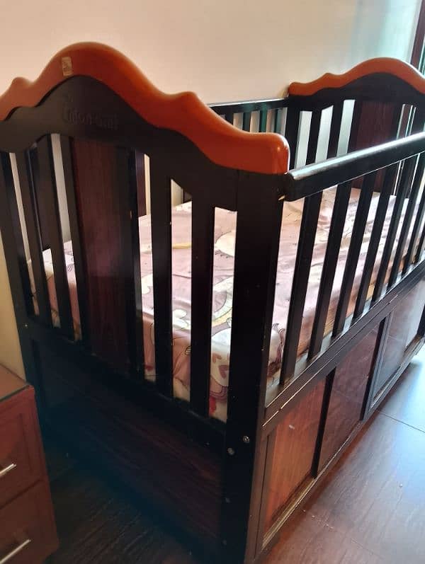 Baby cot for sale 3