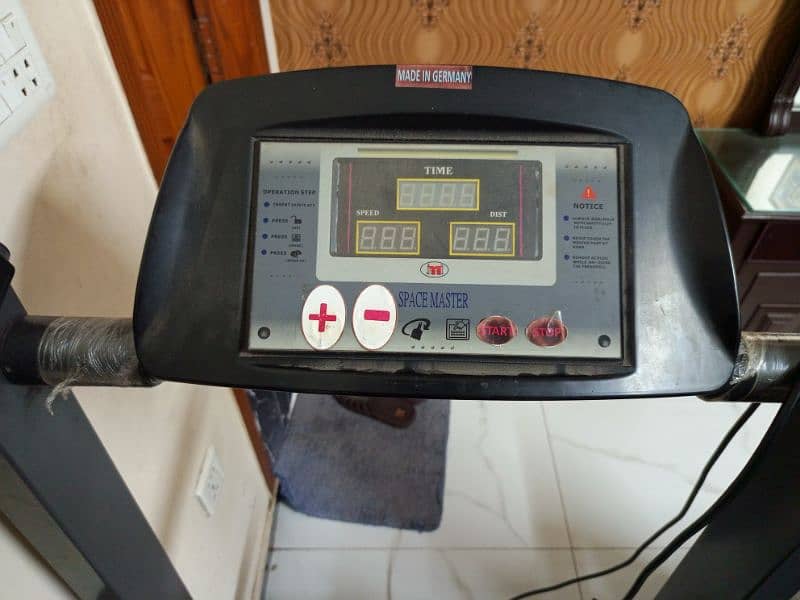 treadmill ( jogging machine) 5