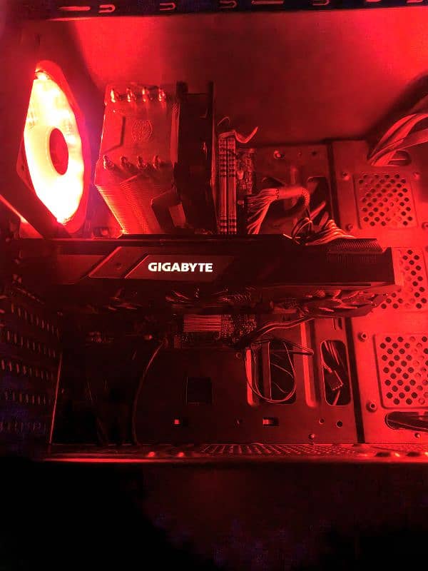 2060 Super and i7 9700K Gaming PC 1