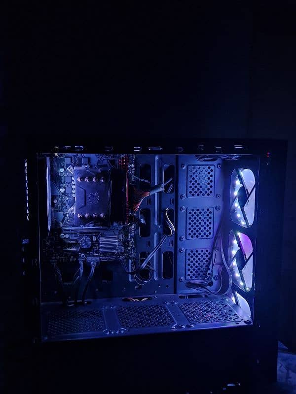 2060 Super and i7 9700K Gaming PC 3