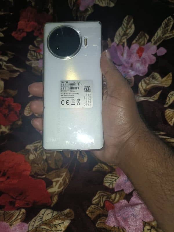 Tecno spark 20 pro plus 1