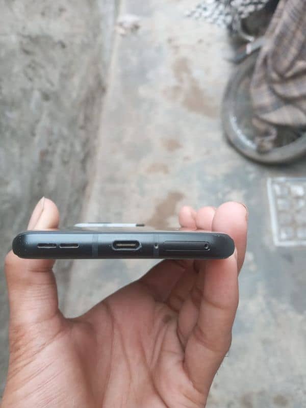 one plus 10 pro 5g 10.11 condition exchange only I phone 2