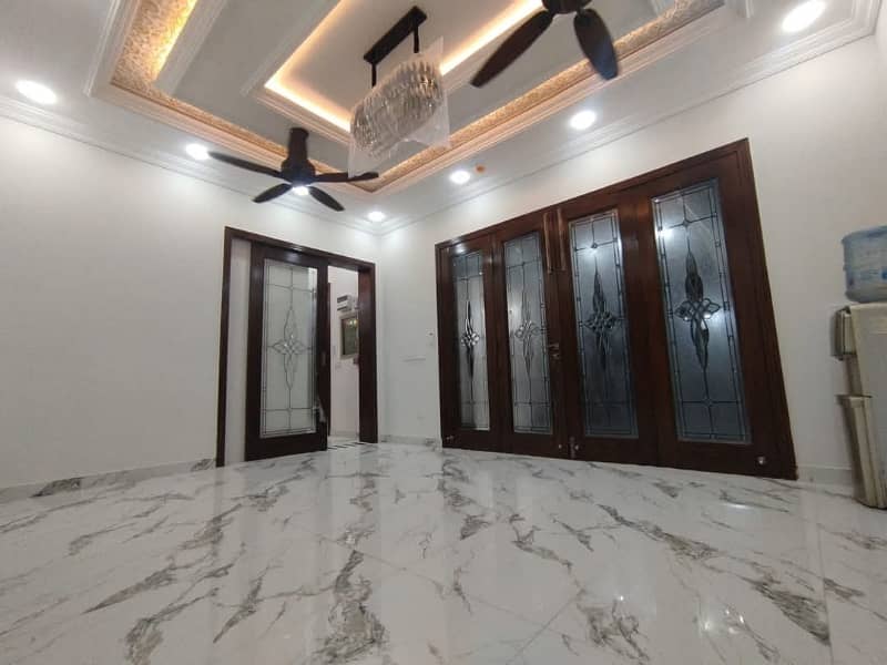 1 Kanal Luxury Non Furnished Upper Portion For Rent In Bahria Town Lahore 12