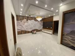 10 Marla Luxury Non Furnished Upper portion For Rent In Bahria Town Lahore