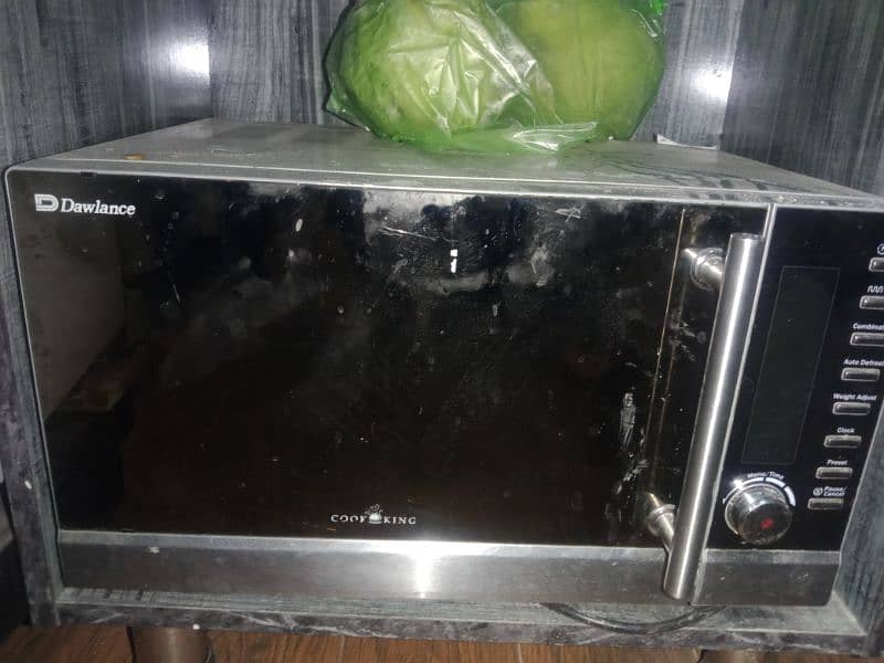 very good condition microwave mesdum size 0