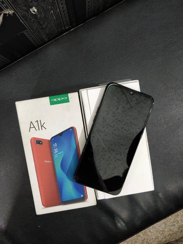 oppo A1k 2/32 with box charger duel sim official pta 8