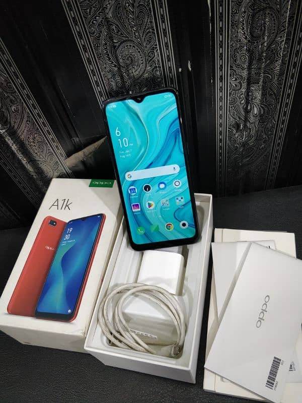 oppo A1k 2/32 with box charger duel sim official pta 9