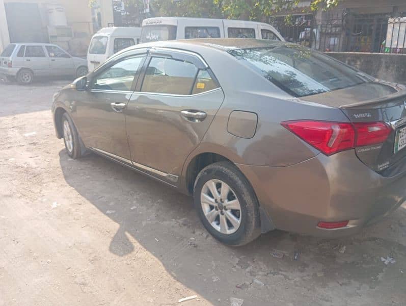 Toyota Corolla Altis 2016 3