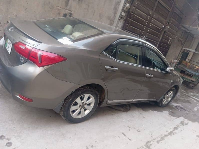 Toyota Corolla Altis 2016 5