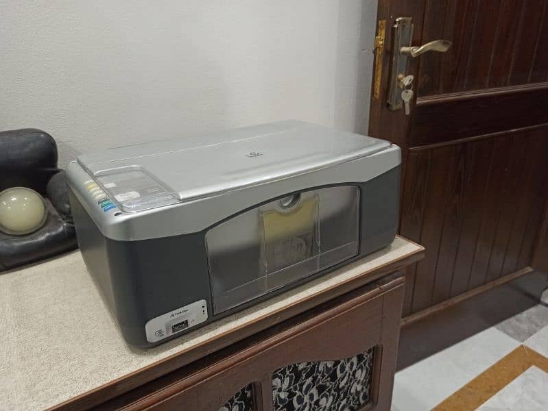 HP PSC 1317 ALL IN ONE    Printer . Scanner . Copier 0