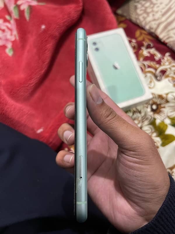 iphone 11 128GB dual sim PTA approved 5