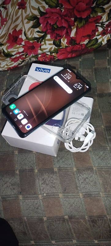 vivo s1 8/256 gb in neat fresh condition 2