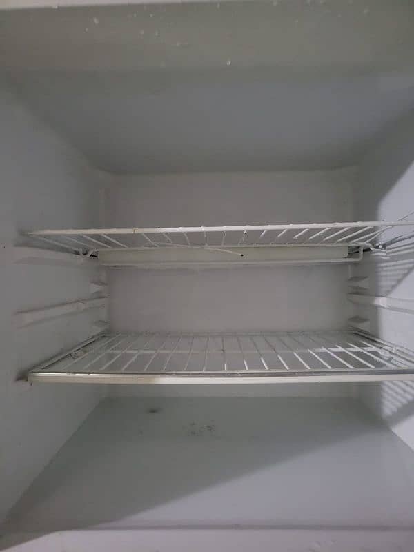 Haier HRF 385 Large size fridge 2