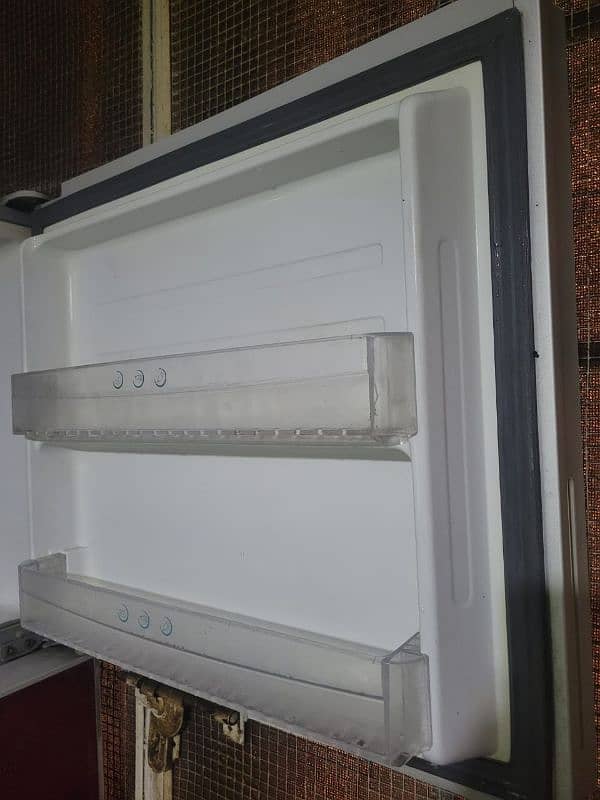 Haier HRF 385 Large size fridge 3