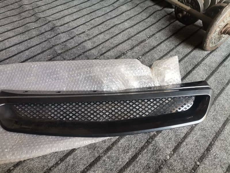 front grill of Honda civic 1