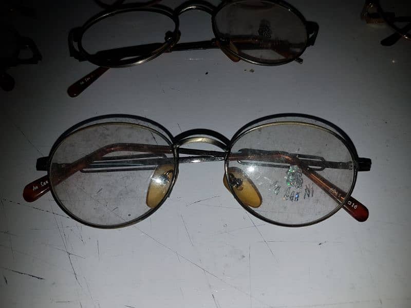 imported glassis stock each pair 600 rs very good quality stock 7