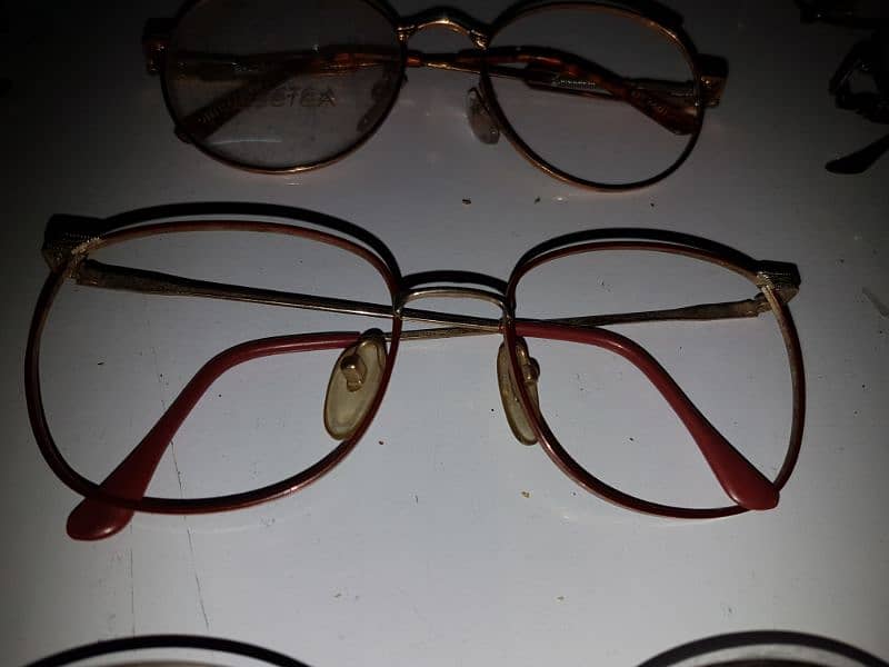 imported glassis stock each pair 600 rs very good quality stock 8