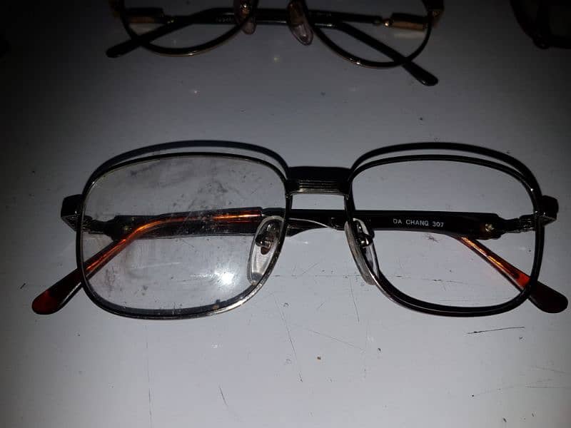 imported glassis stock each pair 600 rs very good quality stock 10