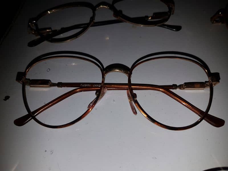 imported glassis stock each pair 600 rs very good quality stock 17