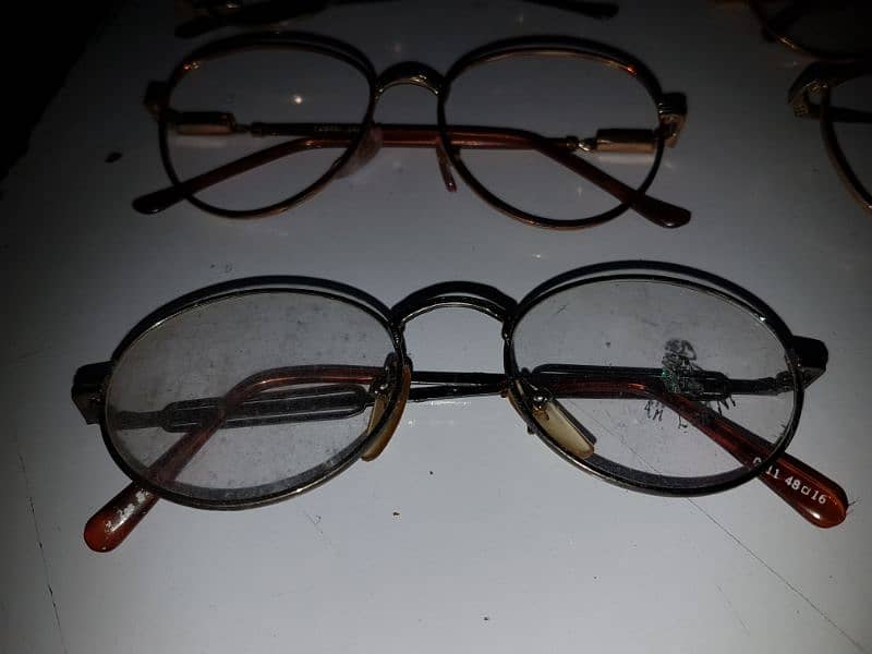 imported glassis stock each pair 600 rs very good quality stock 19