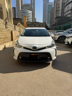 Toyota Prius Alpha 2017/2022