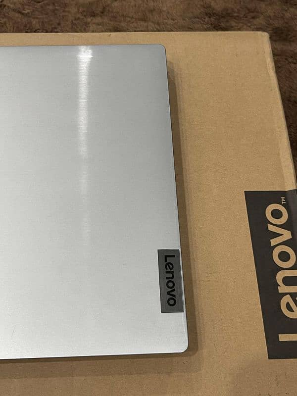 New lanvo laptop  4 month use 3