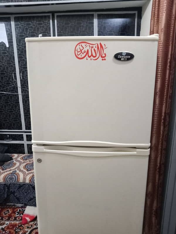 fridge dawlance like new 1