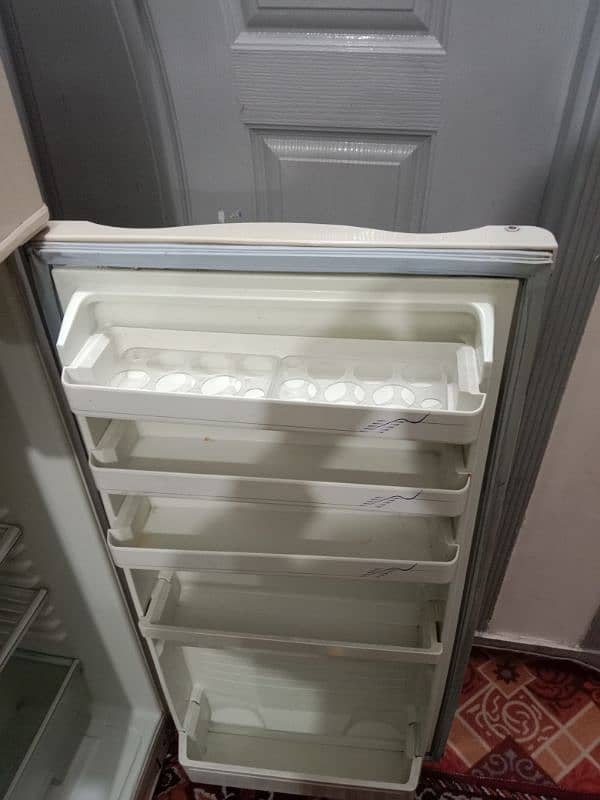 fridge dawlance like new 5