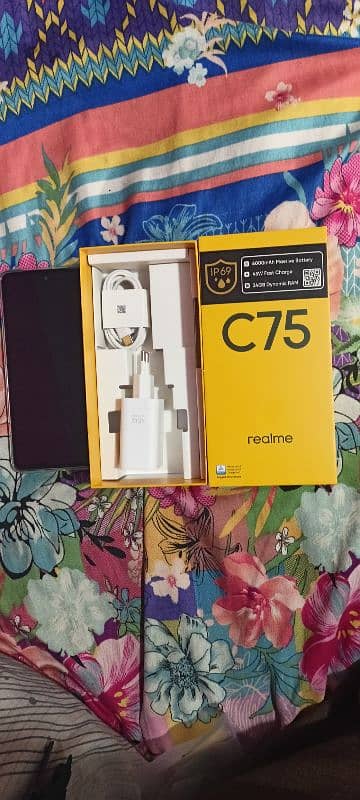 Realme C75 8gb ram 256 gb room 3