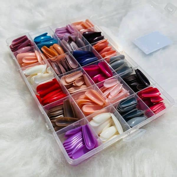 Nails full box is available. All colours in one box 2