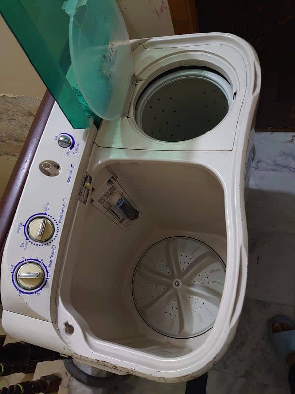 Haier Semi Automatic Washing +Dryer Machine. 0