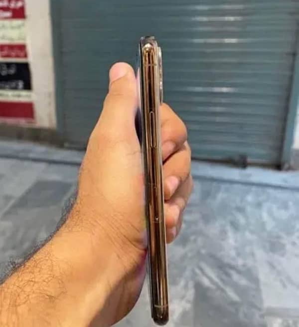 iPhone 11pro 64gb non pta urgent sale fix price 1