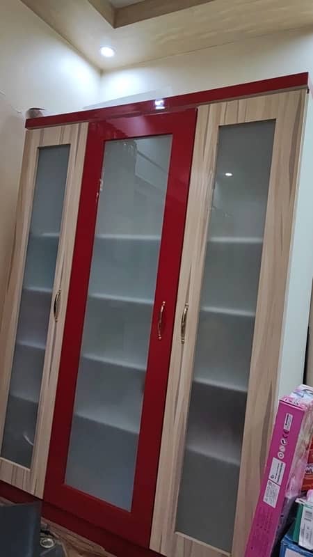 China Imported 3 door Cabinet 1