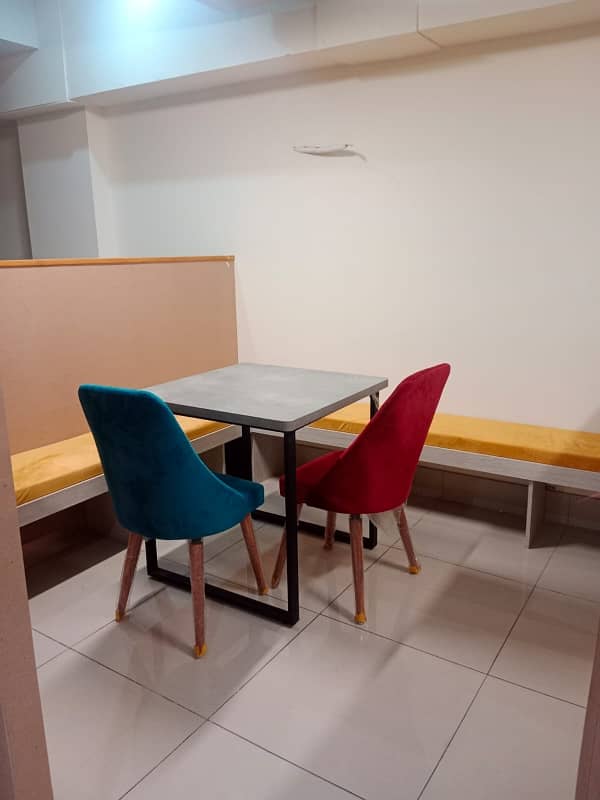 Co working office space available for rent 2