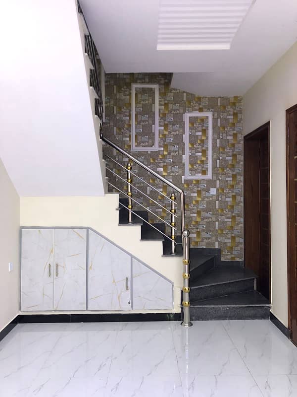 5 Marla Brand New Double Story Prime Location House in Executive Block Parkview City Lahore 3