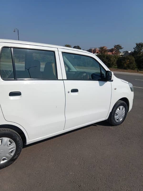 Suzuki Wagon R 2018 13